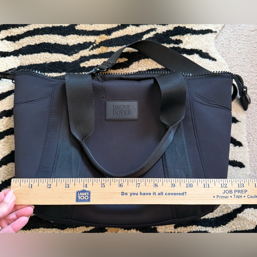 Dagne Dover Landon Neoprene Carryall Bag Small EUC - Picture 11 of 15